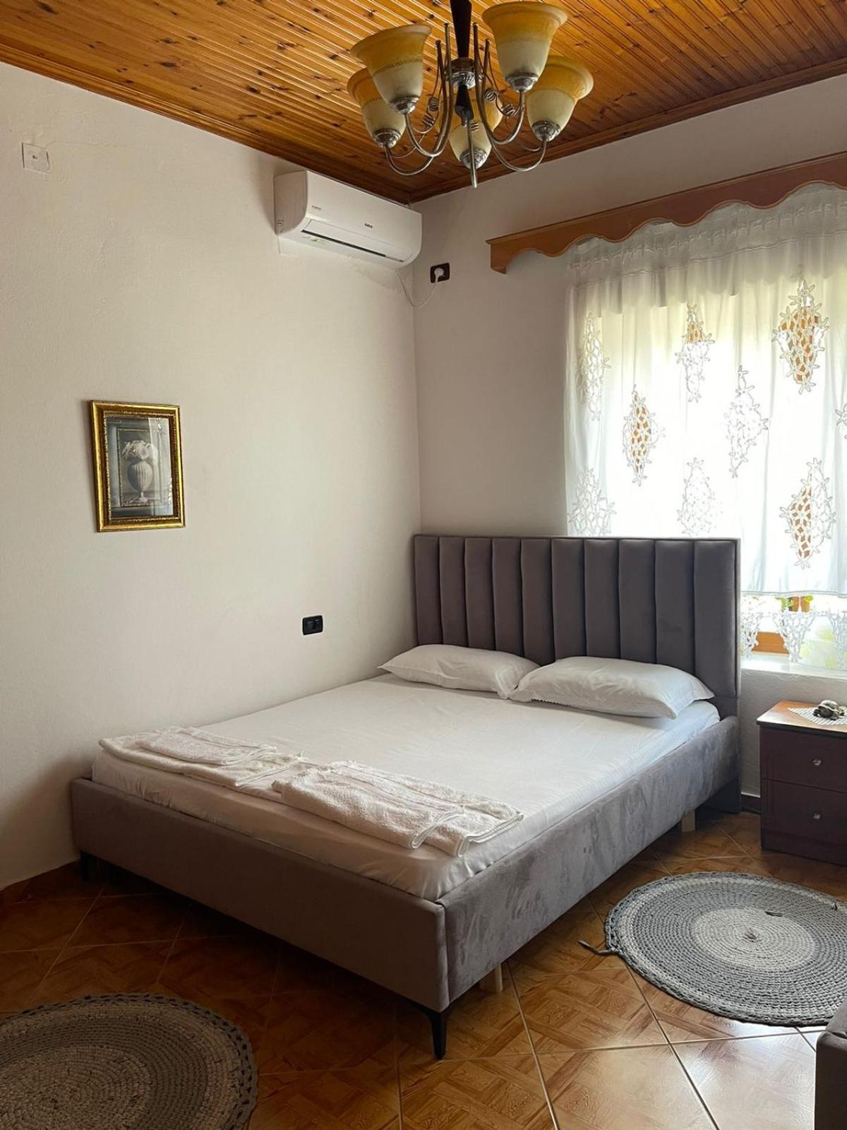 Guest House Lengo Гирокастра Экстерьер фото
