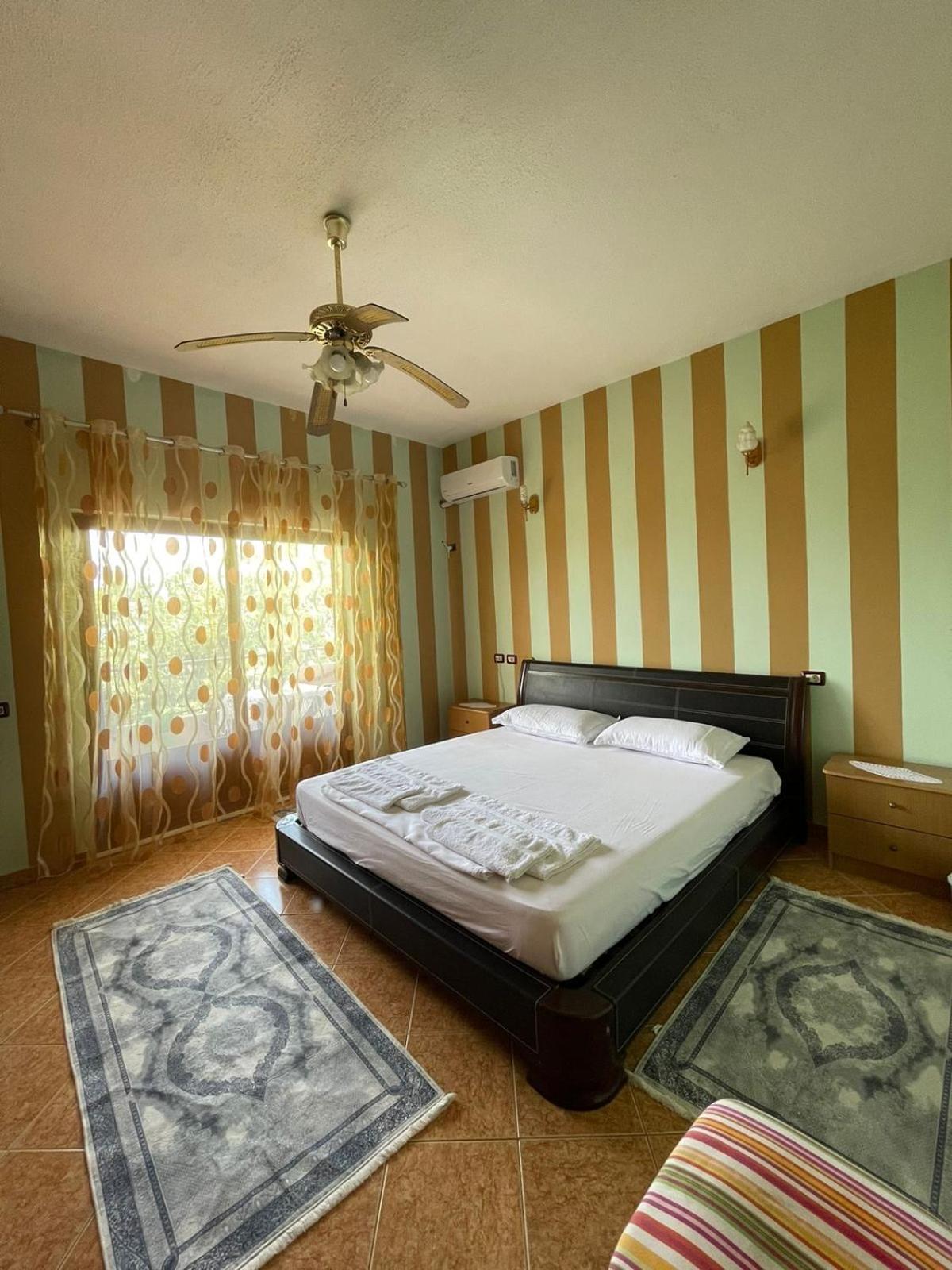 Guest House Lengo Гирокастра Экстерьер фото