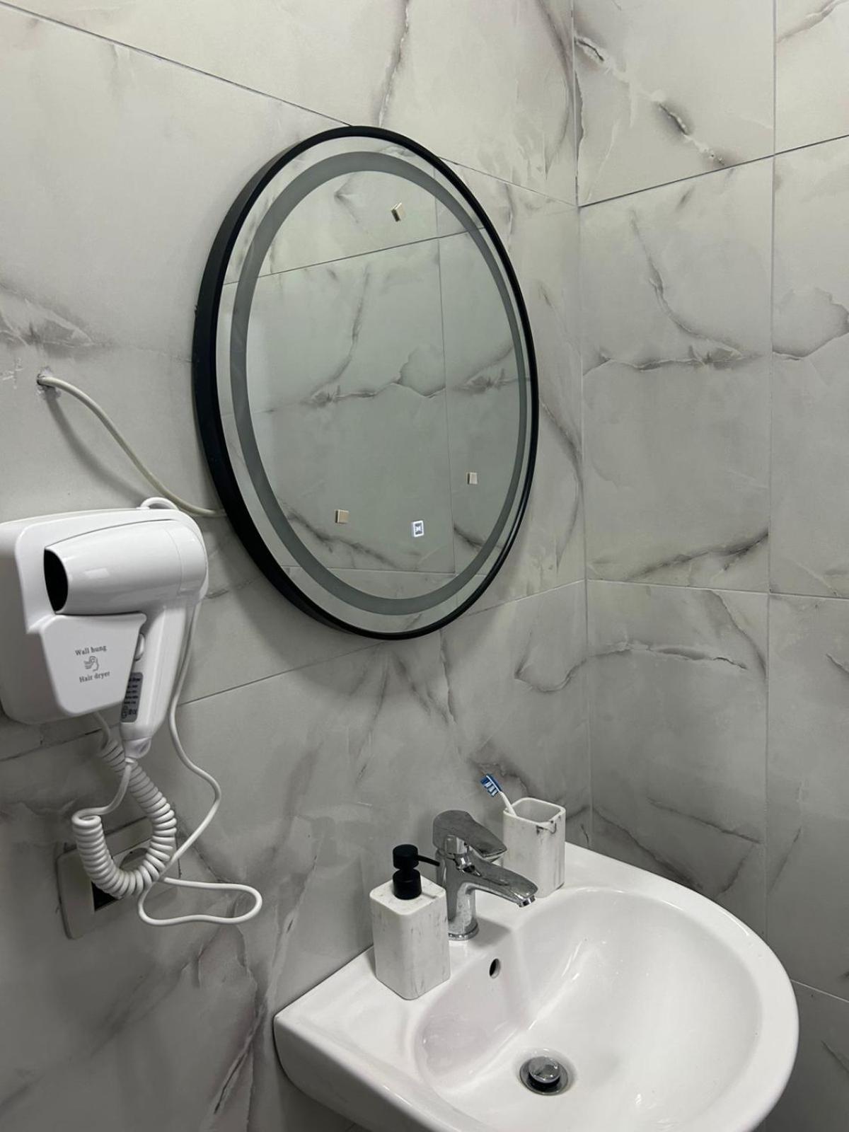 Guest House Lengo Гирокастра Экстерьер фото